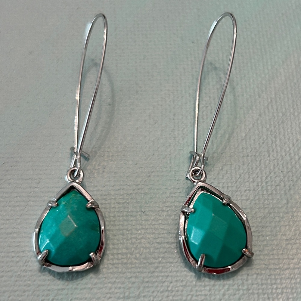 Kendra Scott Green Drop Dee Earrings
